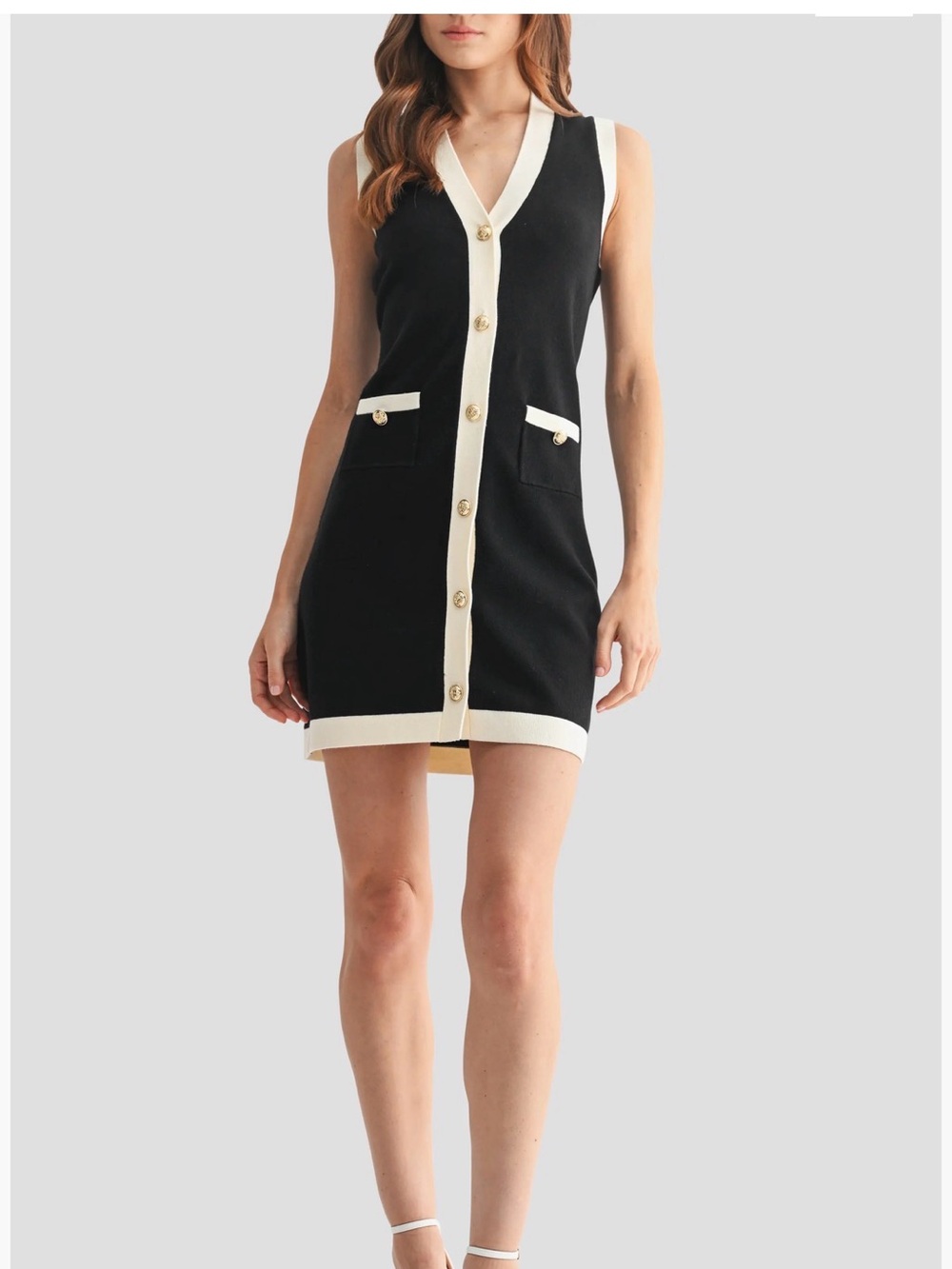 Mila Mae NWOT $106 Button-Up Mini Sweater Dress